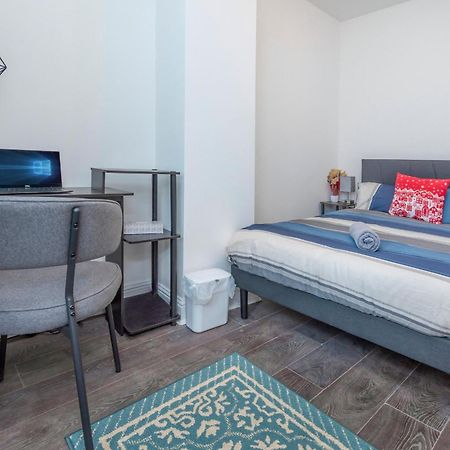 לונדון Modern Family Home W/Wi-Fi, Netflix, Self Check-In מראה חיצוני תמונה