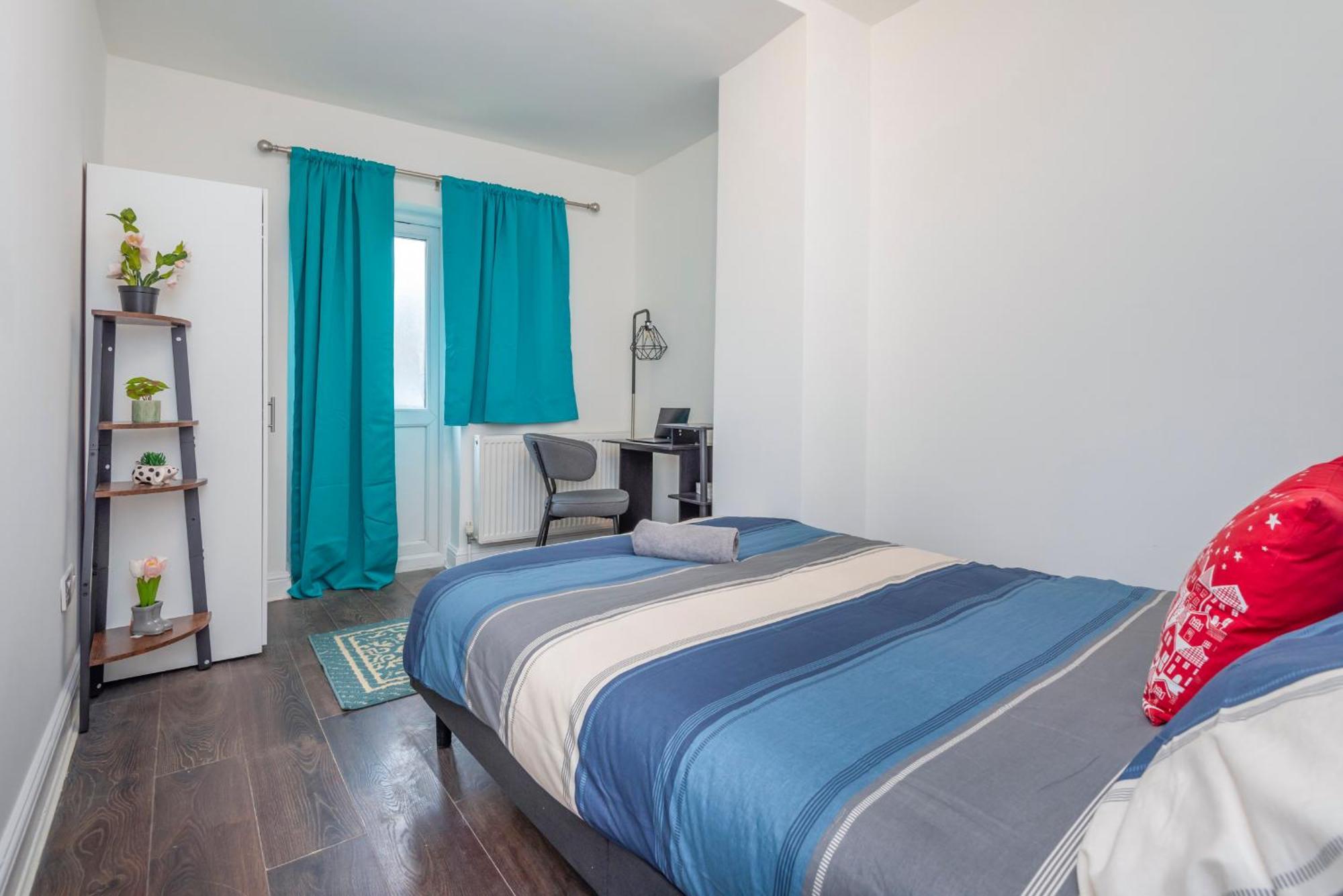לונדון Modern Family Home W/Wi-Fi, Netflix, Self Check-In מראה חיצוני תמונה