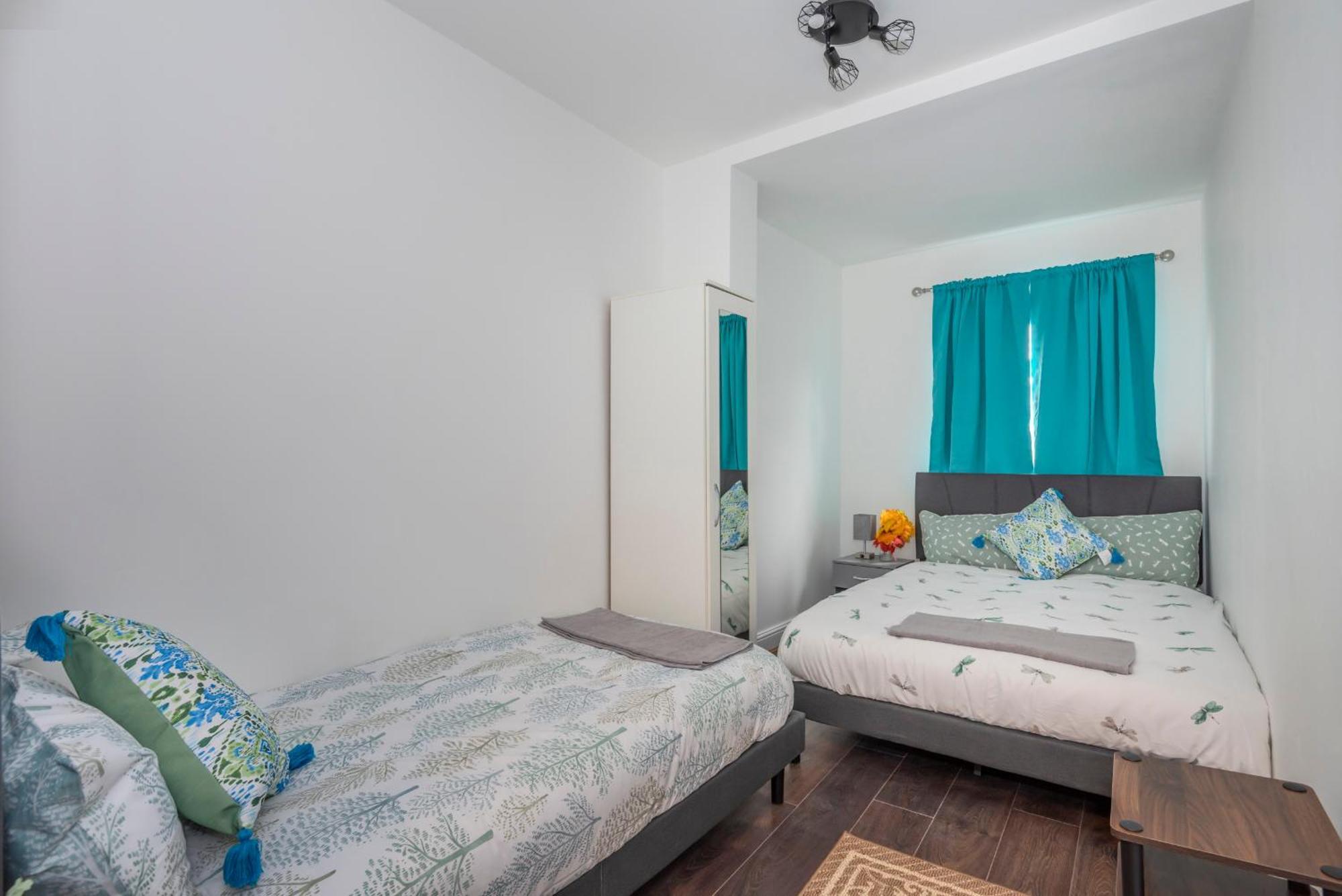 לונדון Modern Family Home W/Wi-Fi, Netflix, Self Check-In מראה חיצוני תמונה